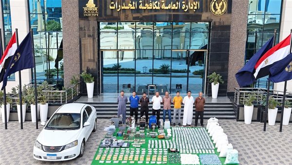 سقوط تشكيل عصابي بحوزته مخدرات بقيمة 900 مليون جنيه