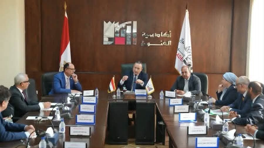 قنصوة يحدد أولويات تطوير أكاديمية الفنون لتعزيز مكانتها الثقافية