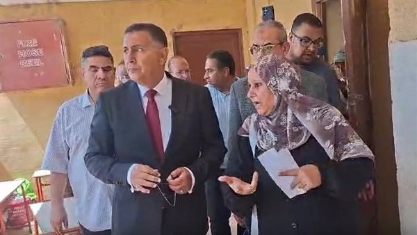مواجهات حادة بين المحافظين ومديري المدارس أمام الكاميرات: بين المحاسبة والجدل