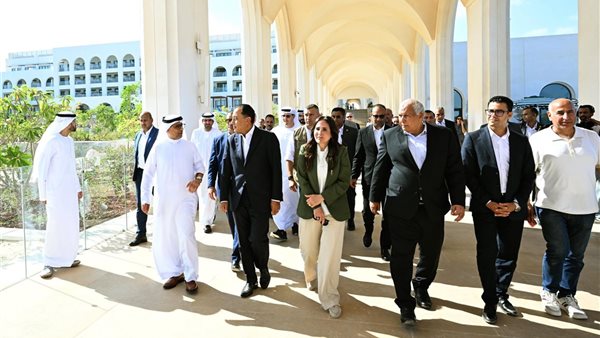 وزيرة الإسكان: الانتهاء من شبكات المياه والصرف في مدينة شمس الحكمة