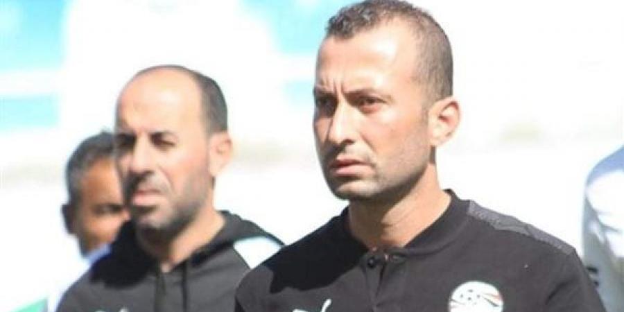 صبحي العمراوي يقود مباراة بيراميدز والجونة في الدوري الممتاز