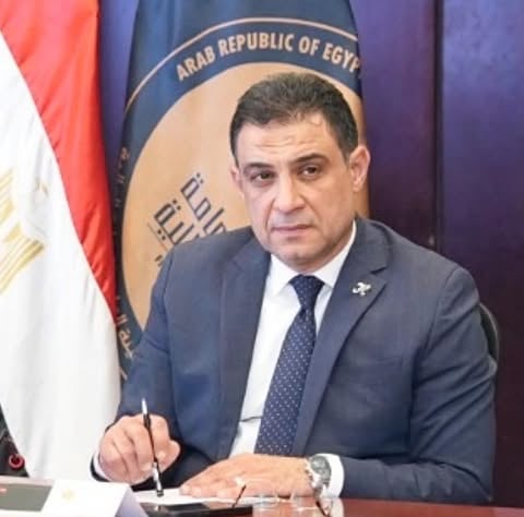 تجديد تعيين حمدي بدوي كمساعد لرئيس الهيئة العامة للرقابة المالية