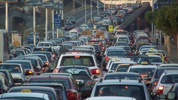 حركة مرورية متباينة في شوارع القاهرة والجيزة والإسكندرية