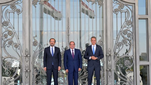 تعزيز أمن الطاقة: مشروع الربط الكهربائي بين مصر واليونان ينطلق بخطوات ثابتة