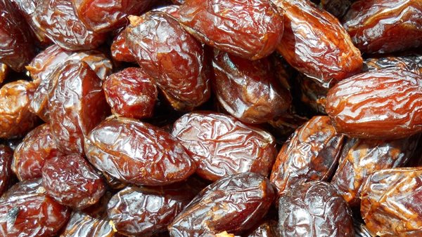 تمر العجوة: العلاج السحري لفقر الدم وفقاً لأخصائي التغذية