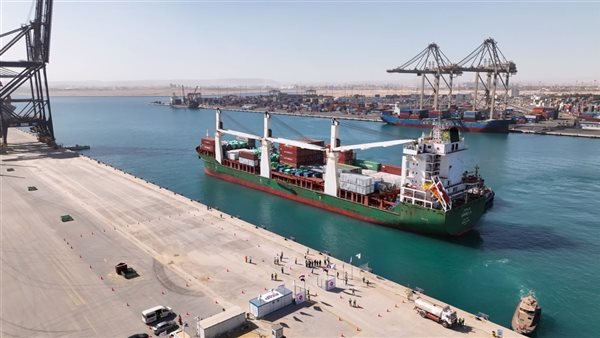 بدء التشغيل التجريبي لمحطة البضائع بميناء السخنة