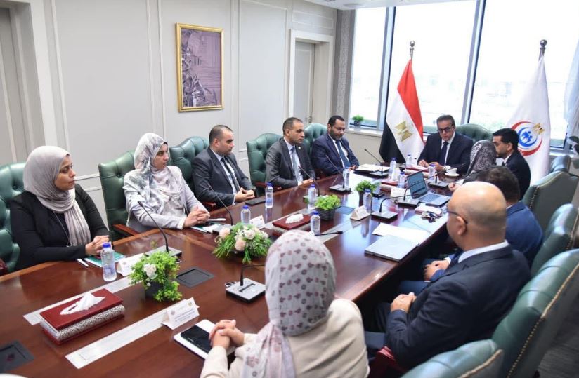 وزير الصحة يشيد بجهود الإدارة العامة للمبادرات بعد نيل شهادتي الأيزو