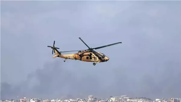 جيش الاحتلال ينفذ إنزالًا جويًا في يطا ويستمر في الاقتحامات بالضفة الغربية