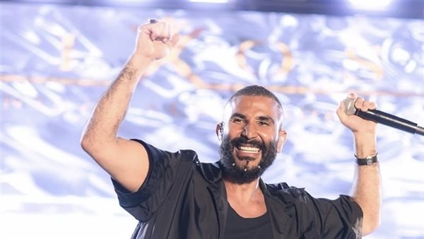 أحمد سعد يشعل مسرح "سبيس 42 أرينا" في أبوظبي بحفل كامل العدد