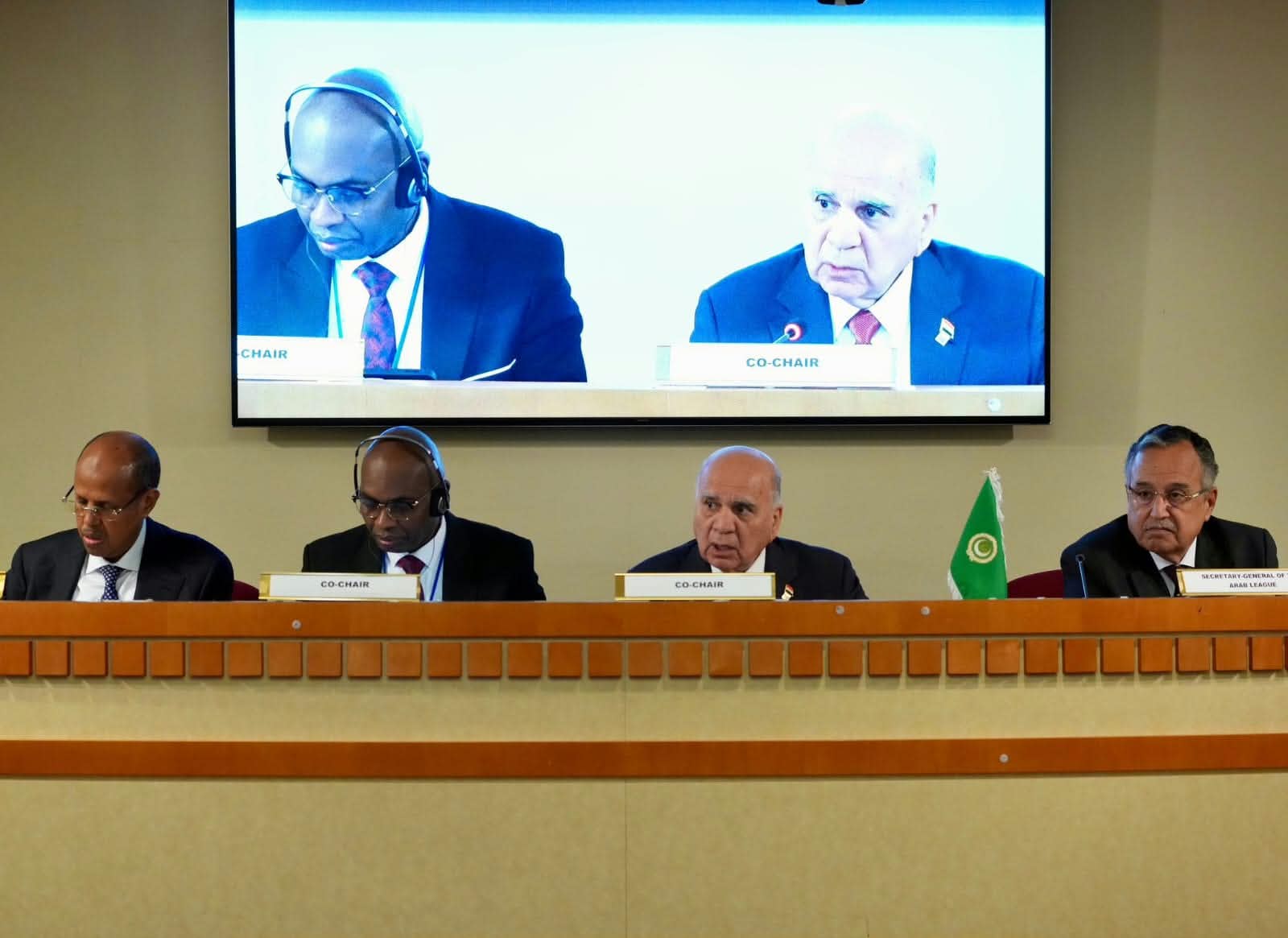 نبيل فهمي يؤكد أهمية الملكية الوطنية في الأوضاع السياسية بالسودان وليبيا