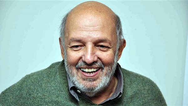 "سينما محمد خان: الإنسان أولاً.. حكايات نسائية وشخصيات عادية في إطار مبدع"