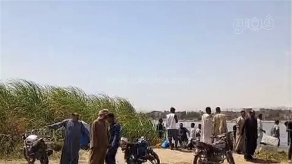 جهود مضنية للعثور على جثماني سيدة وابنتها غرقا في نهر النيل بقنا