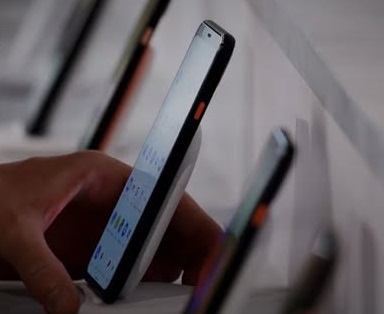 توقعات بارتفاع أسعار الهواتف المحمولة في مصر بنسبة تصل إلى 100%