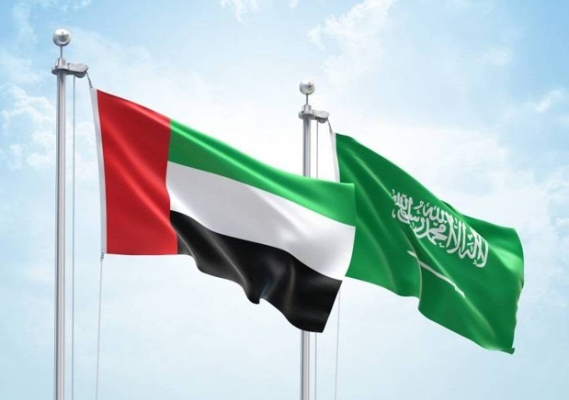 السعودية والإمارات تعززان احتياطيات النفط في آسيا استعداداً للاجتماع الوزاري