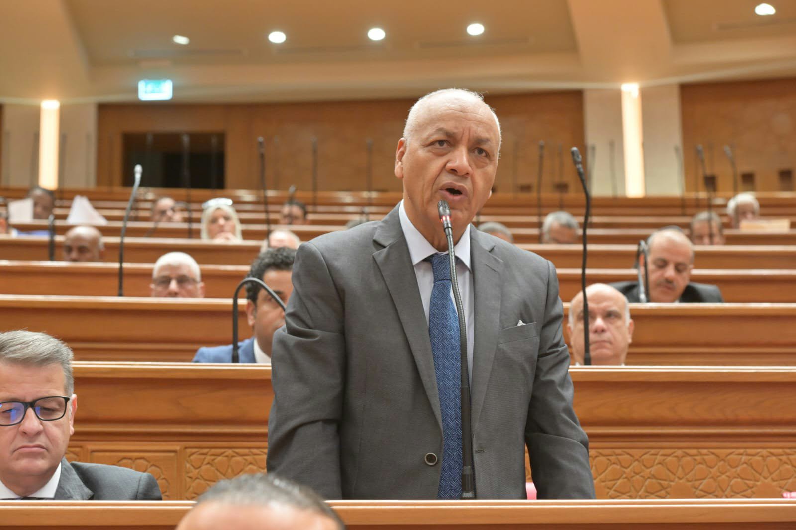 النائب بكري: الشعب المصري يدعم الرئيس في مواجهة التحديات الراهنة
