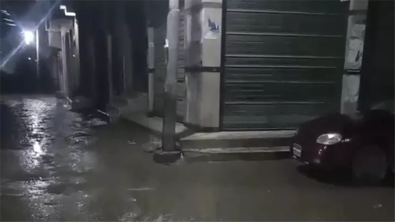 الأرصاد تحذر من شبورة كثيفة وأمطار خفيفة غدًا في عدة مناطق