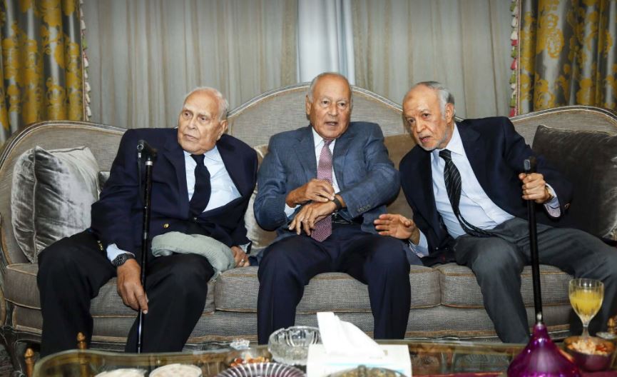 عمرو موسى يشيد بدور أبو الغيط في تعزيز مكانة الجامعة العربية