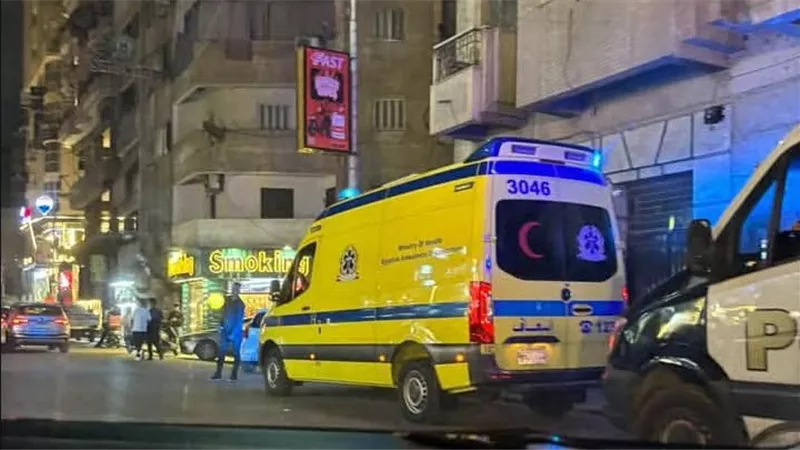 إنقاذ أم وابنتها بعد احتجازهما داخل مصعد في المنصورة