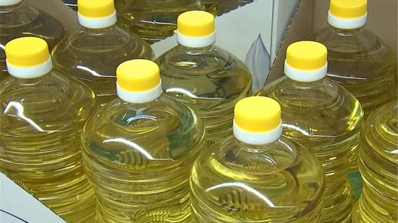 أسعار الزيت ترتفع مع تسجيل الذرة وكريستال 145 جنيهاً للتر