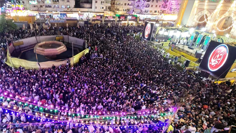 الآلاف يحتفلون بالليلة الختامية لمولد السيد البدوي في طنطا مع الشيخ التهامي
