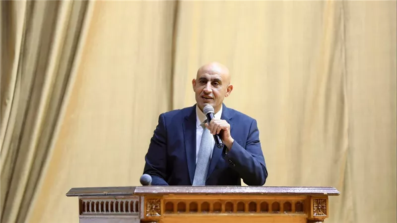 القضاء الإداري ينصف المعلمين في علاوات الترقية والدورية والفروق المالية