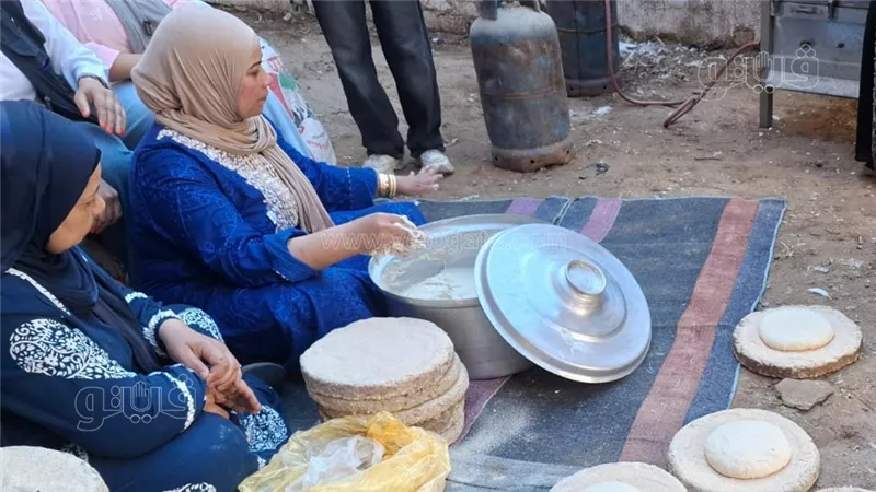 "عيش الشمسي" القناوي: تقليد اجتماعي يجمع قلوب الصعايدة