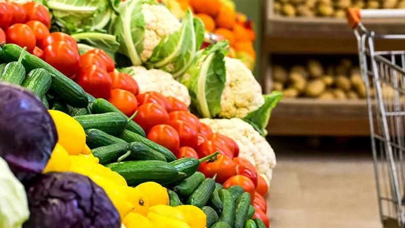 أسعار الخضار اليوم: ارتفاع الليمون والخيار وانخفاض البامية