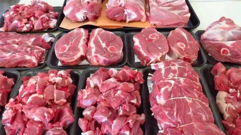 أسعار اللحوم تسجل أرقامًا قياسية في الأسواق اليوم