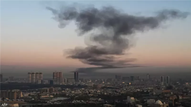 انفجارات في الرياض والسعودية تتصدى لصواريخ الحوثيين