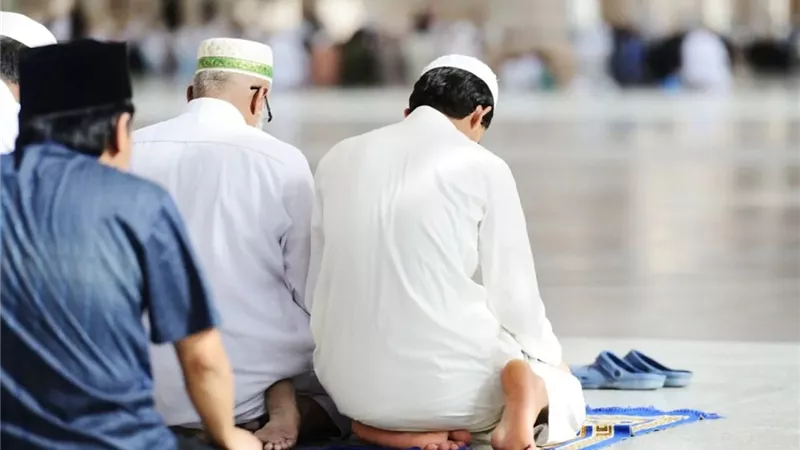 اكتشف السور التي كان يقرأها النبي في صلواته الخمس