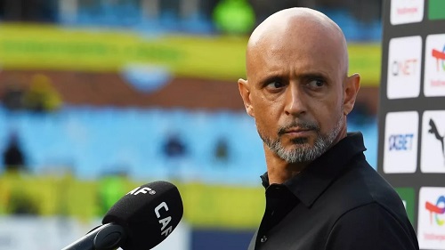 مدرب صن داونز: الإقصاء المبكر من دوري الأبطال مسؤولية جماعية