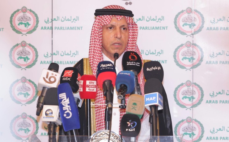 رئيس البرلمان العربي يؤكد: القضية الفلسطينية ستظل على رأس أولوياتنا