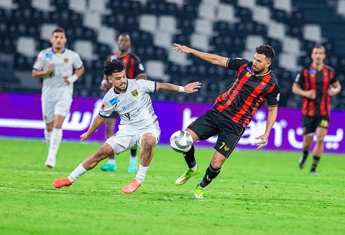 الرياض يتجاوز التعاون في مواجهة مثيرة بالدوري السعودي