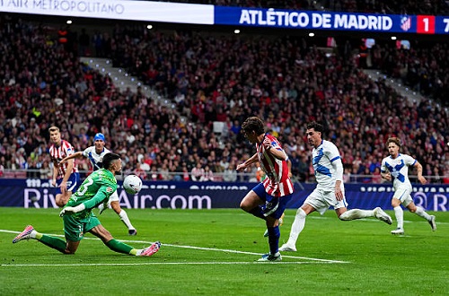 أتلتيكو مدريد يحقق فوزًا ثمينًا على ديبورتيفو لاكورونيا ويعزز مركزه الثاني