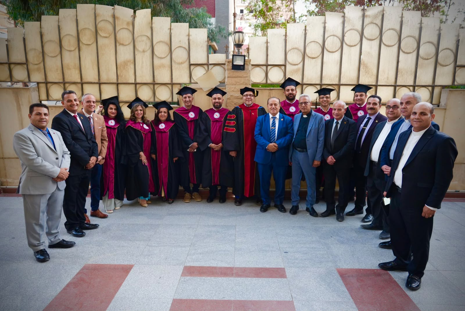 وسط حضور واسع.. كلية لاهوت مجمع المثال المسيحي تكرّم خريجيها بالمنيا