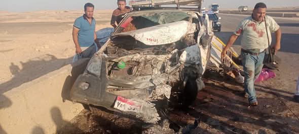 مصـ ـرع سيدة وإصـ ِابة 11 شخصًا في انقـ ـلاب سيارة ربع نقل بأسيوط