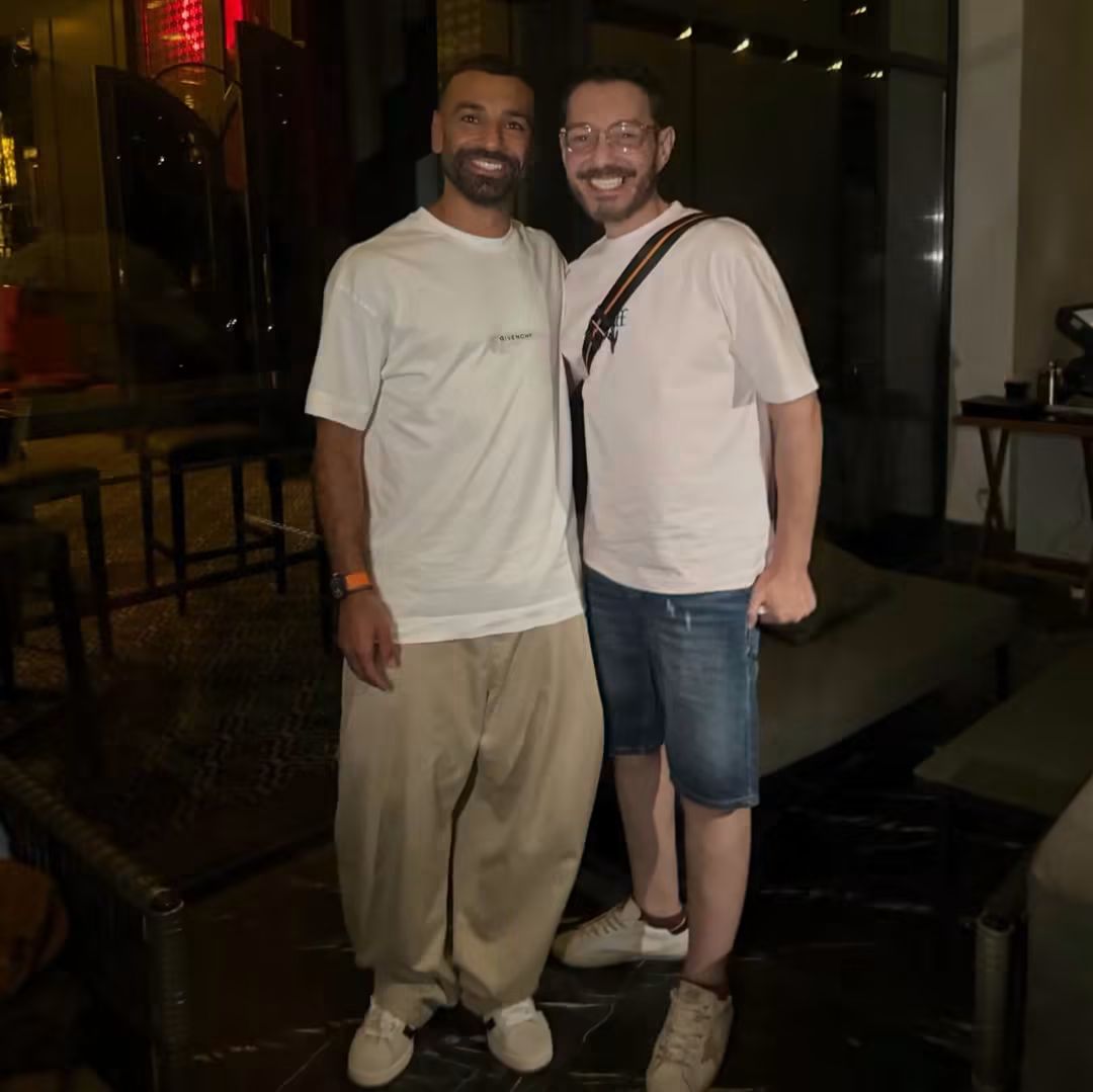 أحمد زاهر برفقة محمد صلاح بعد حضورهما مباراة طرابزون سبور وباشاك شهير