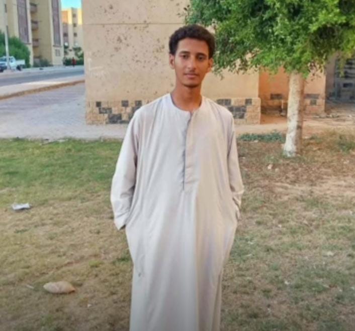 3 أشخاص ينهـ ـون حياة شاب ويصيـ ـبون والده بسبب خصـ ـومة ثـ ـأرية بالمنيا