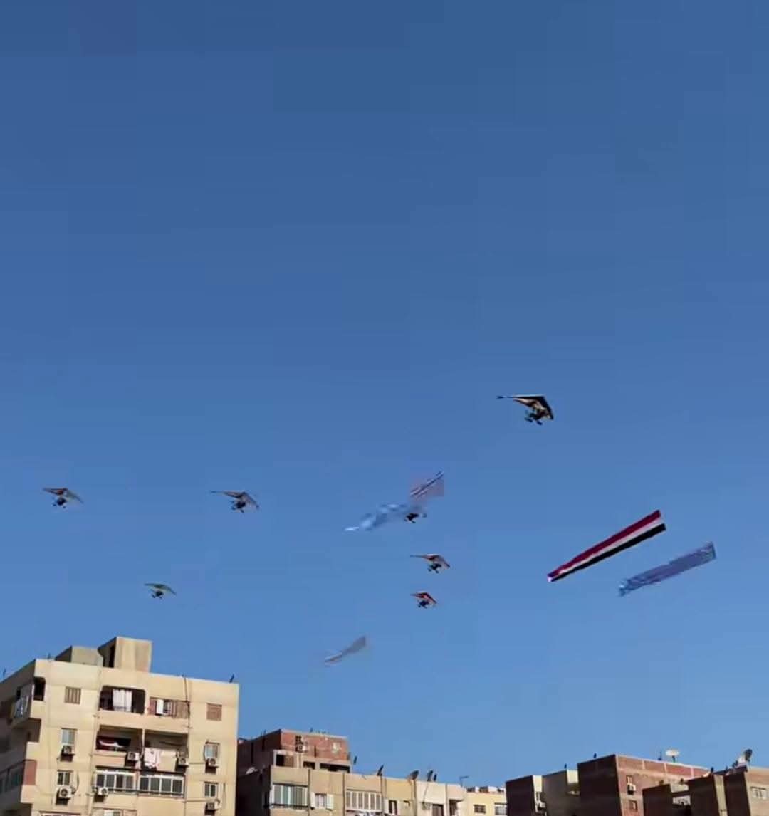 طائرات النصر تزين سماء حدائق القبة في ذكرى الـ53 لانتصارات أكتوبر